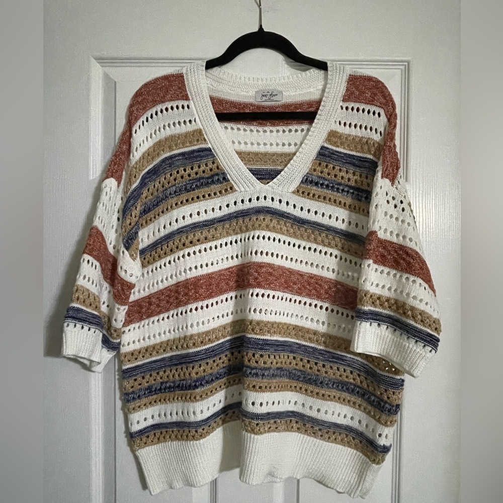 Striped V-Neck Women's lightweight short sleeve open knit Sweater-Size L-EUC